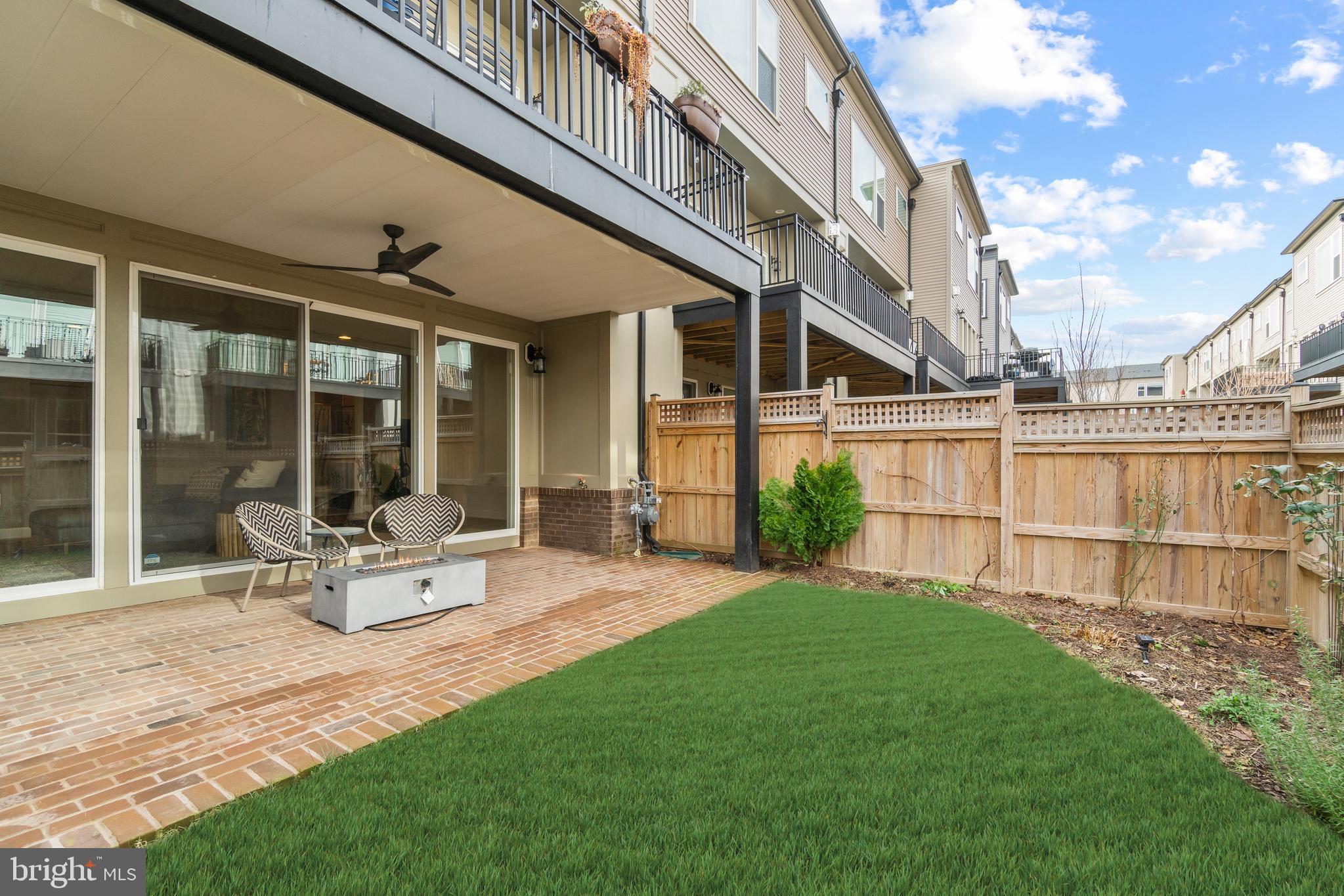 42308 Porter Ridge Terrace Ashburn, VA 20148 - Photo 42 of 45 Gallery Image 42