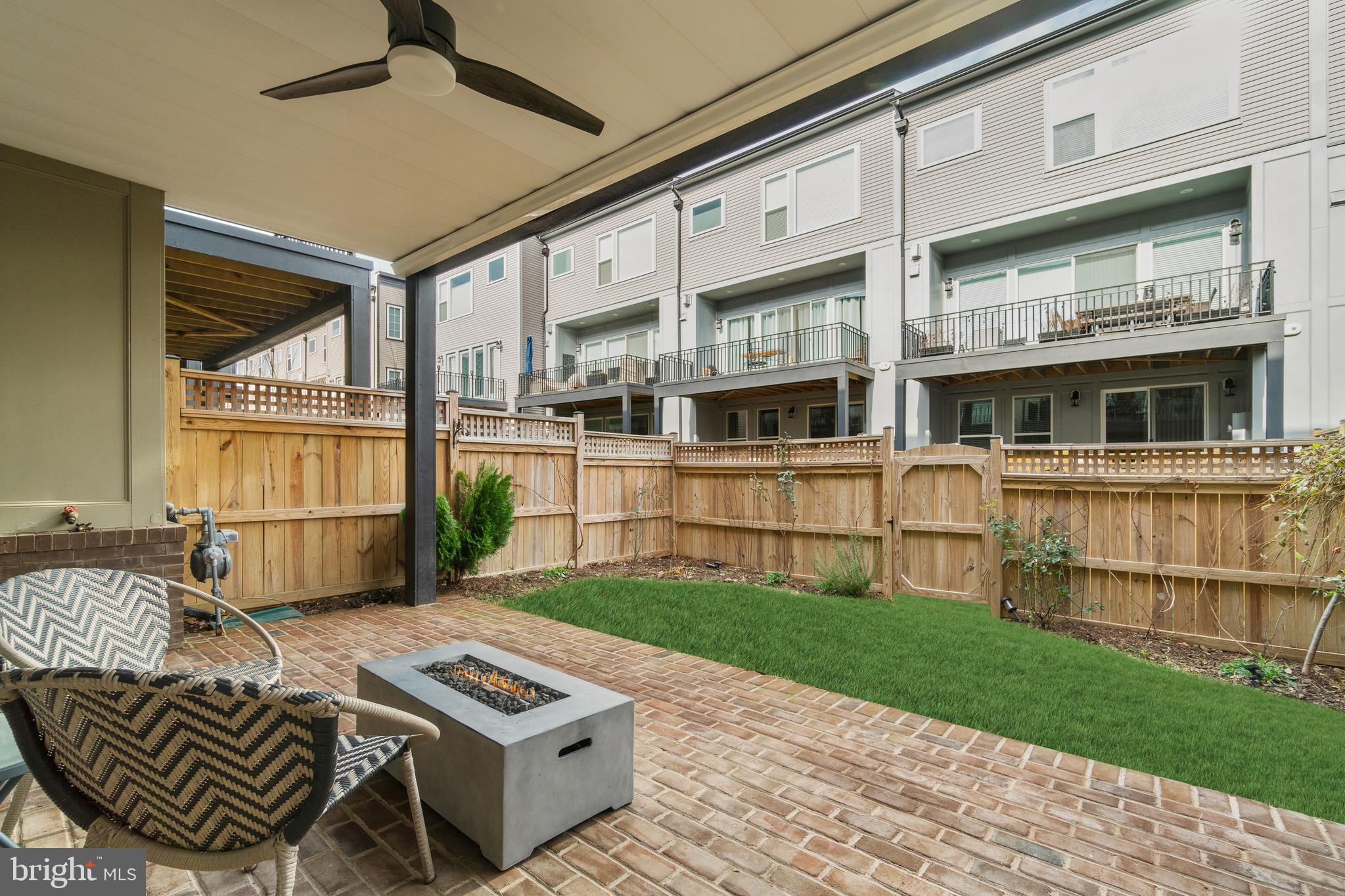 42308 Porter Ridge Terrace Ashburn, VA 20148 - Photo 44 of 45 Gallery Image 44