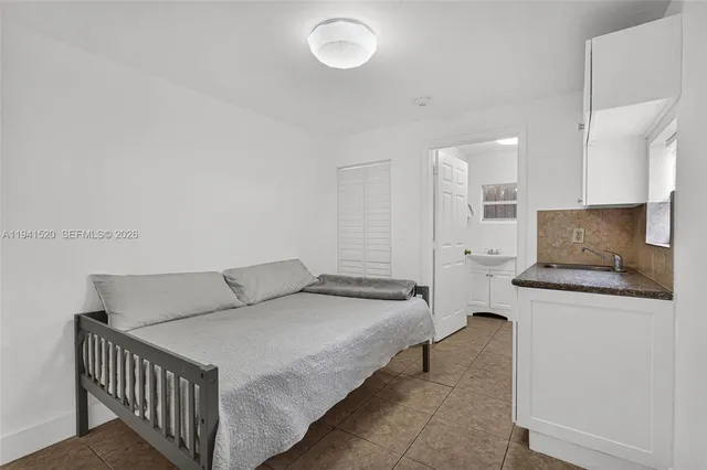 $7,400 | 37 Northwest 47th Street, Miami, FL 33127