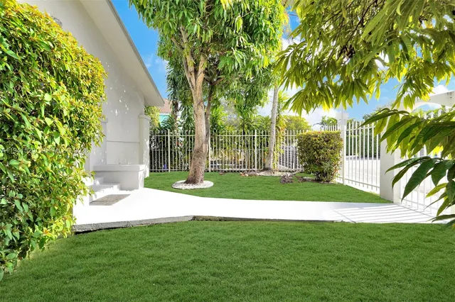 $7,400 | 37 Northwest 47th Street, Miami, FL 33127