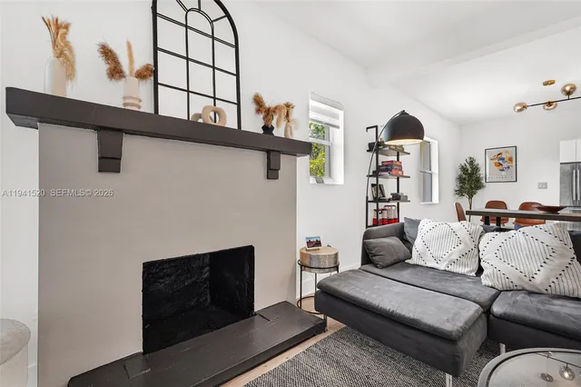 $7,400 | 37 Northwest 47th Street, Miami, FL 33127