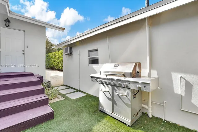 $7,400 | 37 Northwest 47th Street, Miami, FL 33127