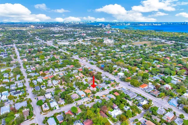 $7,400 | 37 Northwest 47th Street, Miami, FL 33127
