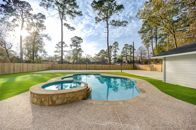 $565,000 | 25607 Spring Ridge Drive, Spring, TX 77386
