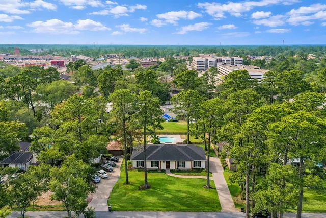 $565,000 | 25607 Spring Ridge Drive, Spring, TX 77386