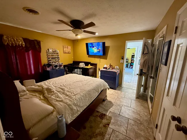 $650,000 | 2500 South Edgewood Cove, Martinsville, IN 46151