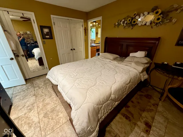 $650,000 | 2500 South Edgewood Cove, Martinsville, IN 46151