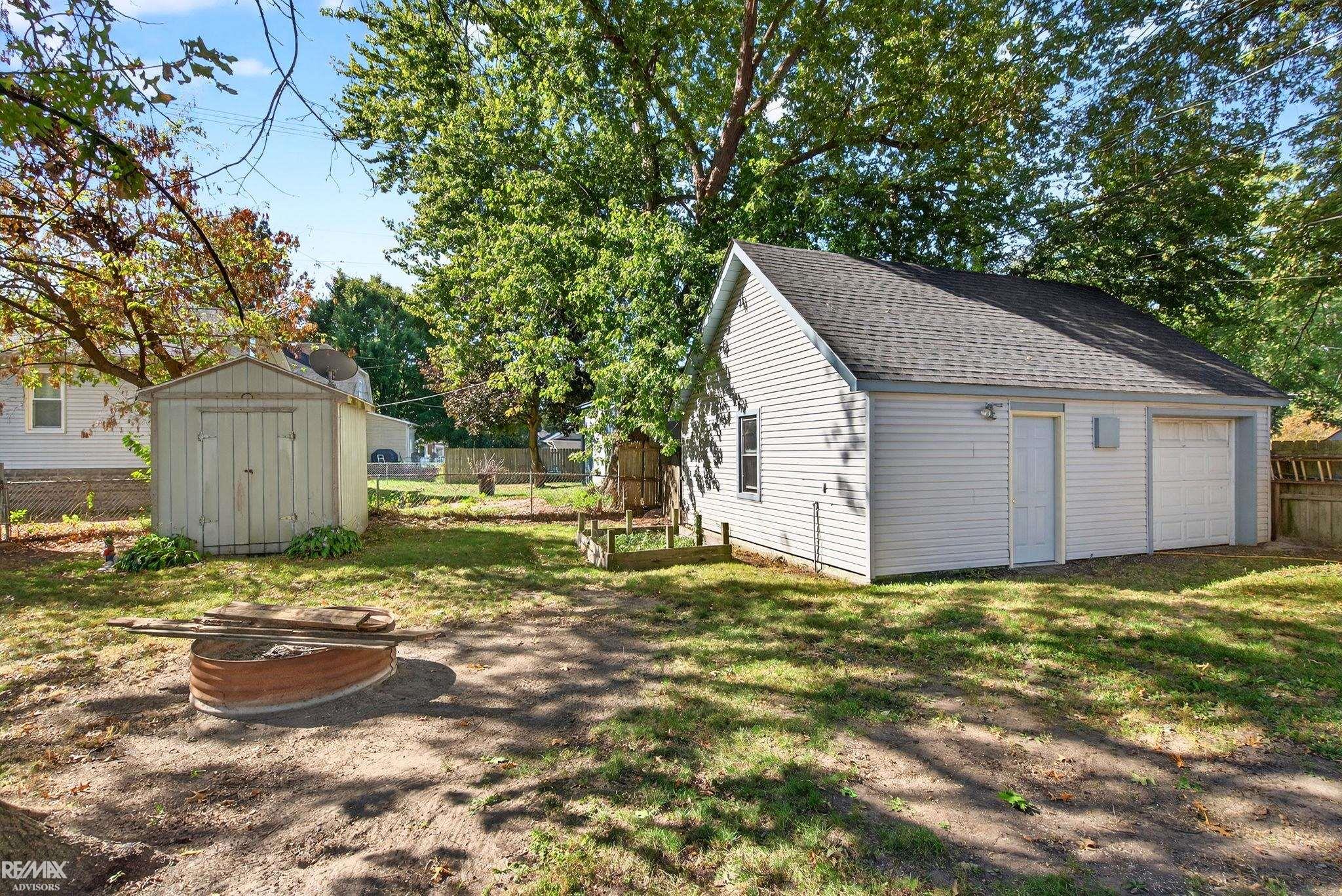 711 Smith Street Algonac, MI 48001 - Photo 21 of 27