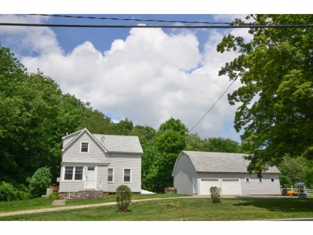 250 East Road Hampstead, NH 03841 - Photo 2 of 28