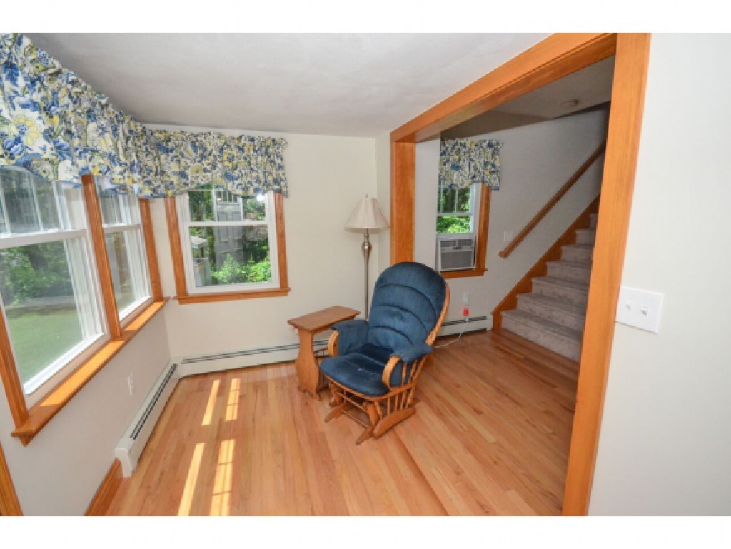 250 East Road Hampstead, NH 03841 - Photo 12 of 28