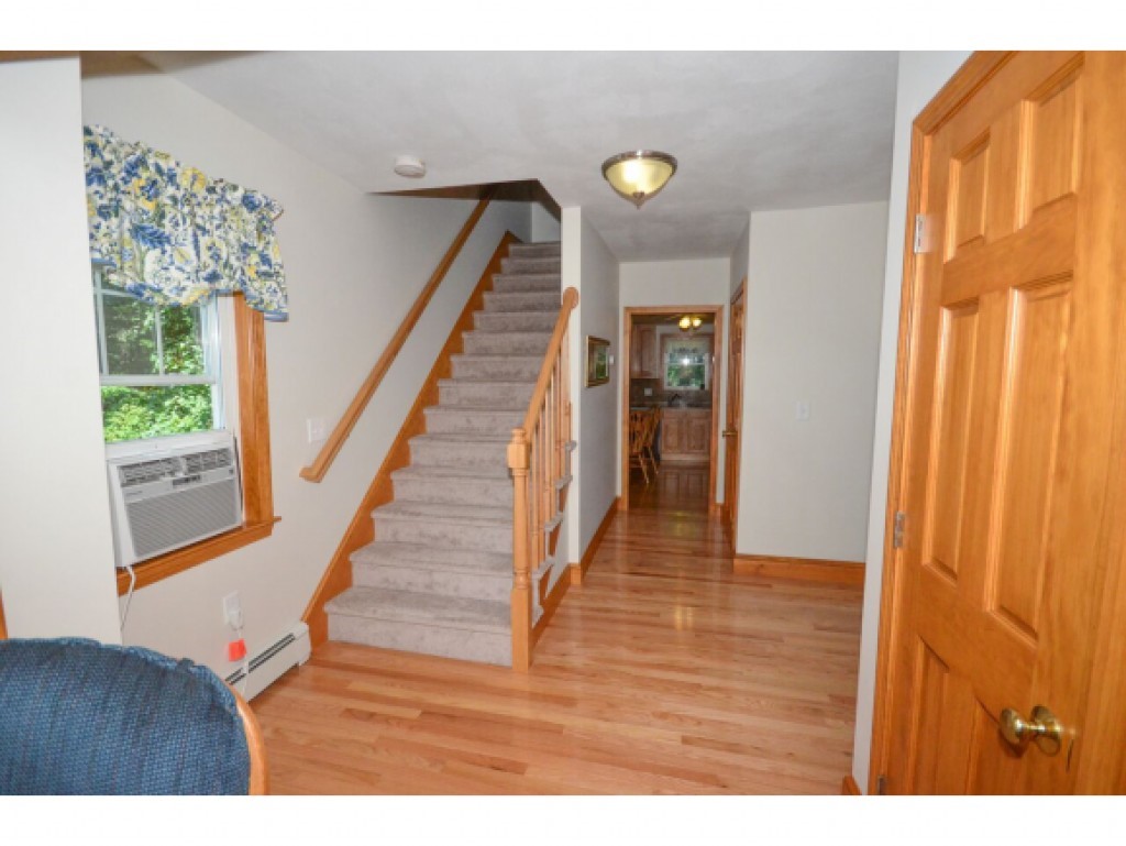 250 East Road Hampstead, NH 03841 - Photo 13 of 28