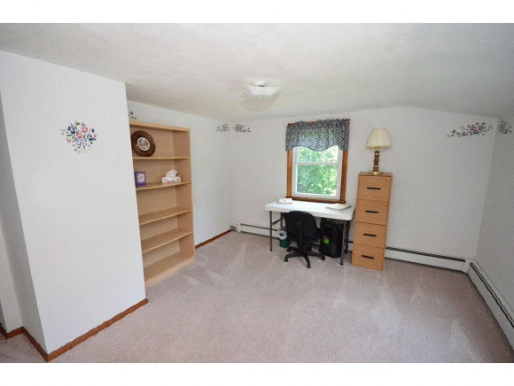 250 East Road Hampstead, NH 03841 - Photo 19 of 28