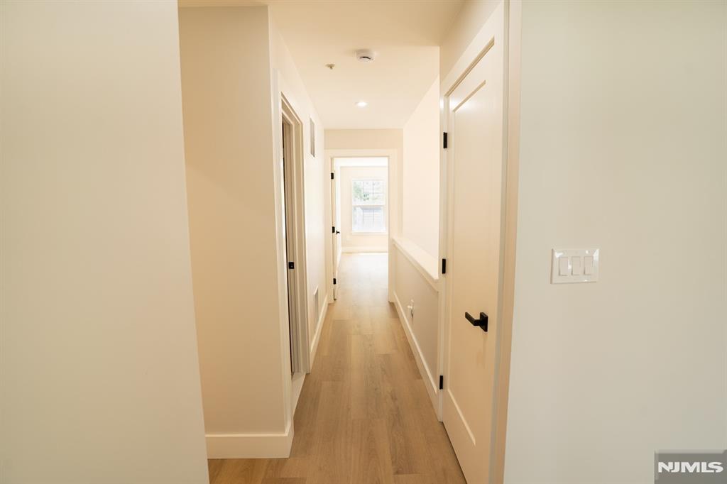 1499 Cornwall Road Mahwah, NJ 07430 - Photo 7 of 25