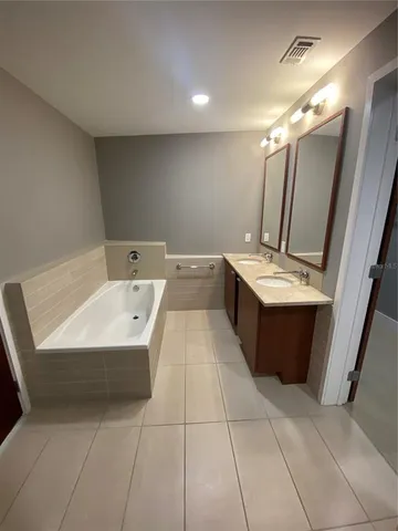 $3,100 | 111 North 12th Street, Unit 1429, Tampa, FL 33602