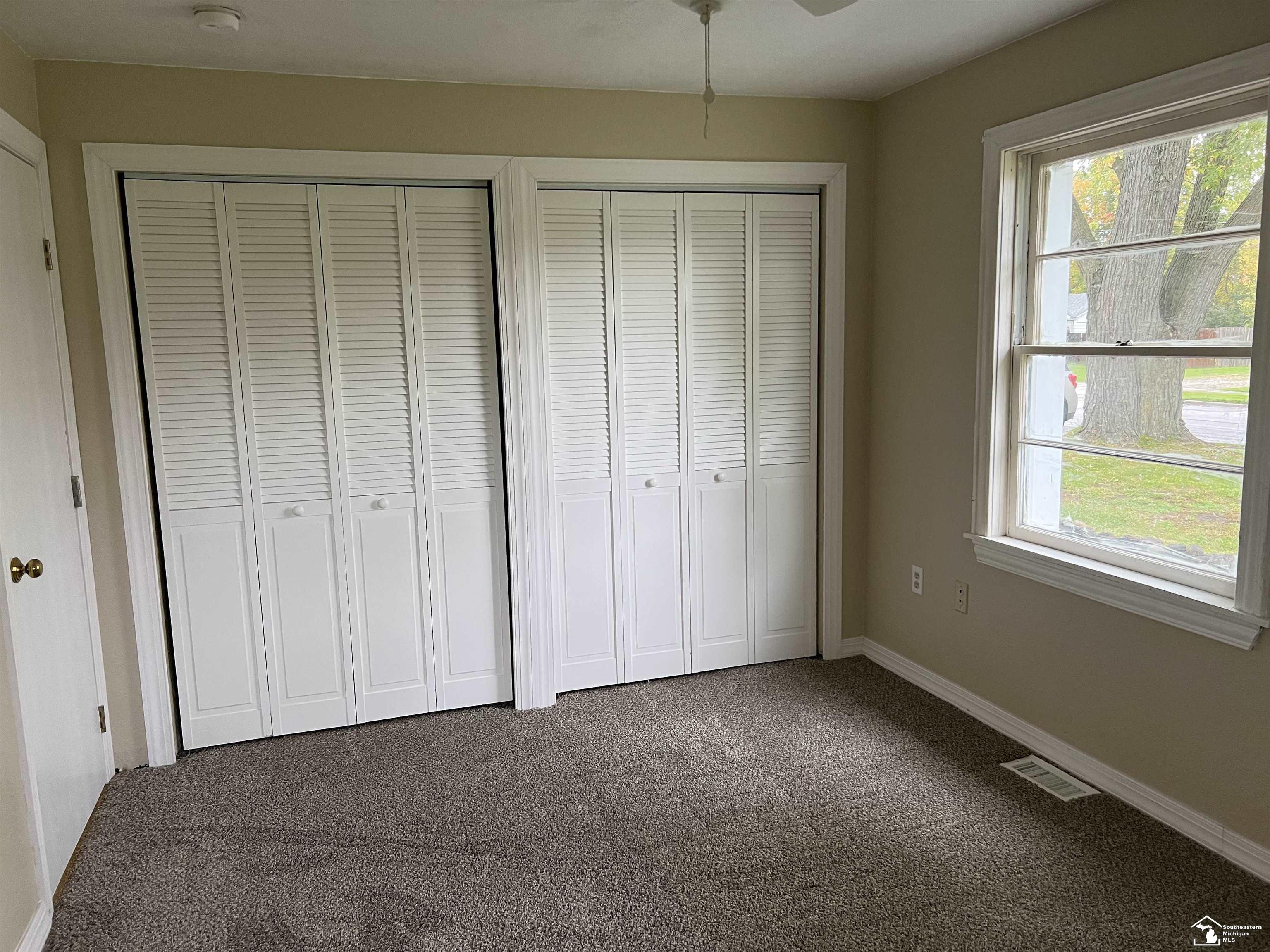 738 First Street Dundee, MI 48131 - Photo 5 of 15 50125738-4.JPG