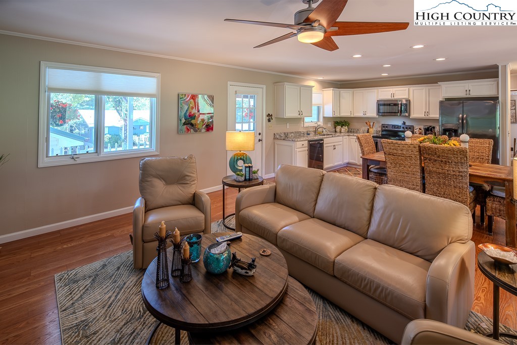154 Pine Ridge Loop Newland, NC 28657 - Photo 16 of 50 Gallery Image 16