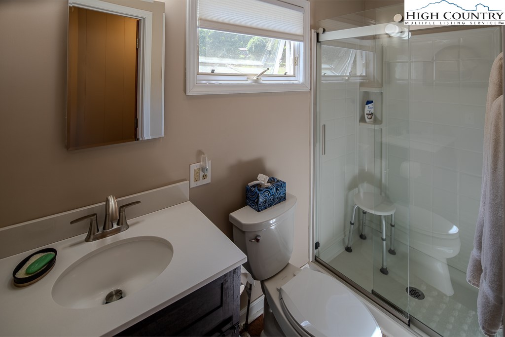 154 Pine Ridge Loop Newland, NC 28657 - Photo 31 of 50 Gallery Image 31