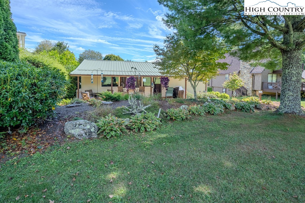 154 Pine Ridge Loop Newland, NC 28657 - Photo 6 of 50 Gallery Image 6