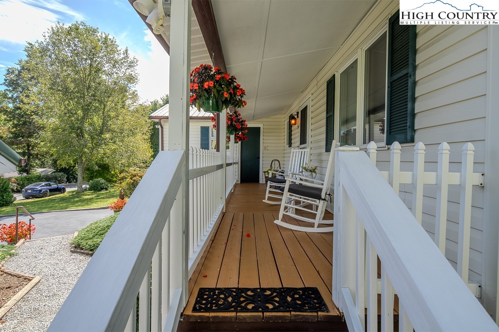 154 Pine Ridge Loop Newland, NC 28657 - Photo 8 of 50 Gallery Image 8