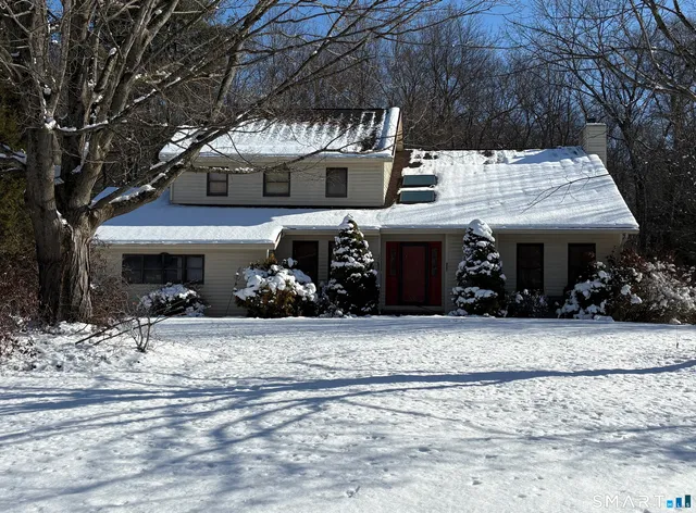 $430,000 | 50 Habitat Lane, Bloomfield, CT 06002