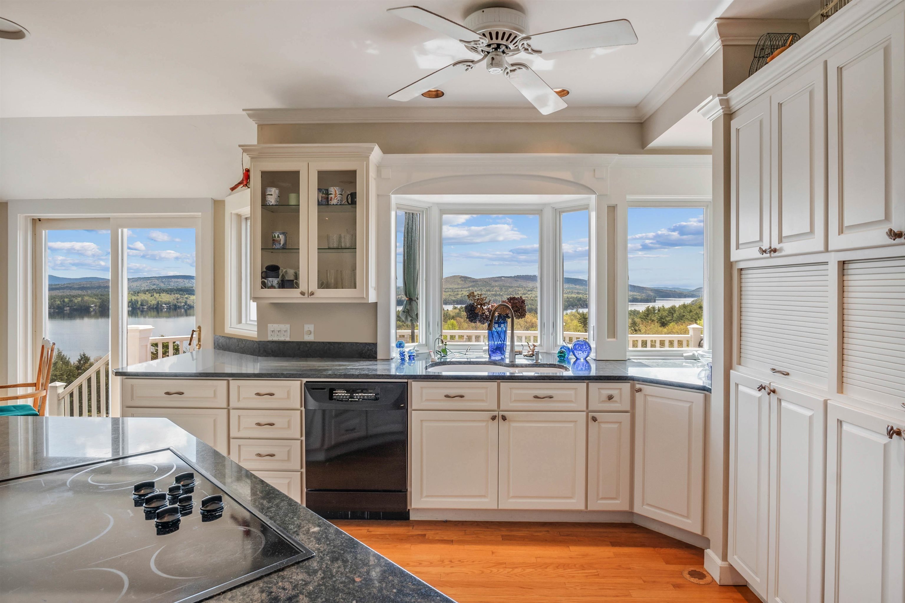 54 Harbor Hill Road Sunapee, NH 03782 - Photo 5 of 40