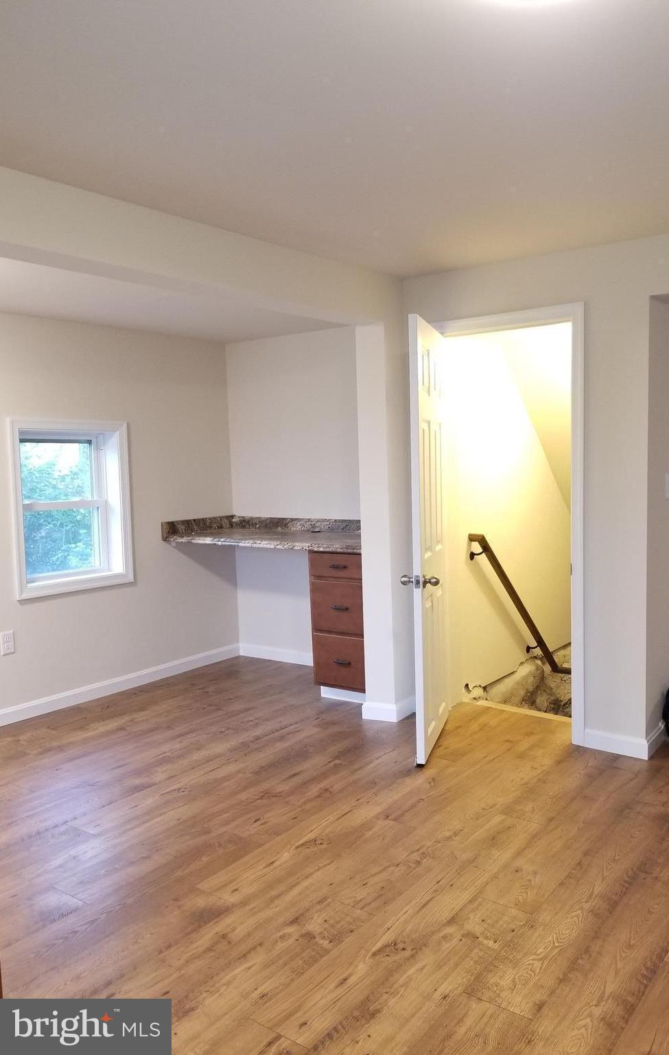 15 West Hanover Street Spring Grove, PA 17362 - Photo 12 of 29 Desk Area
