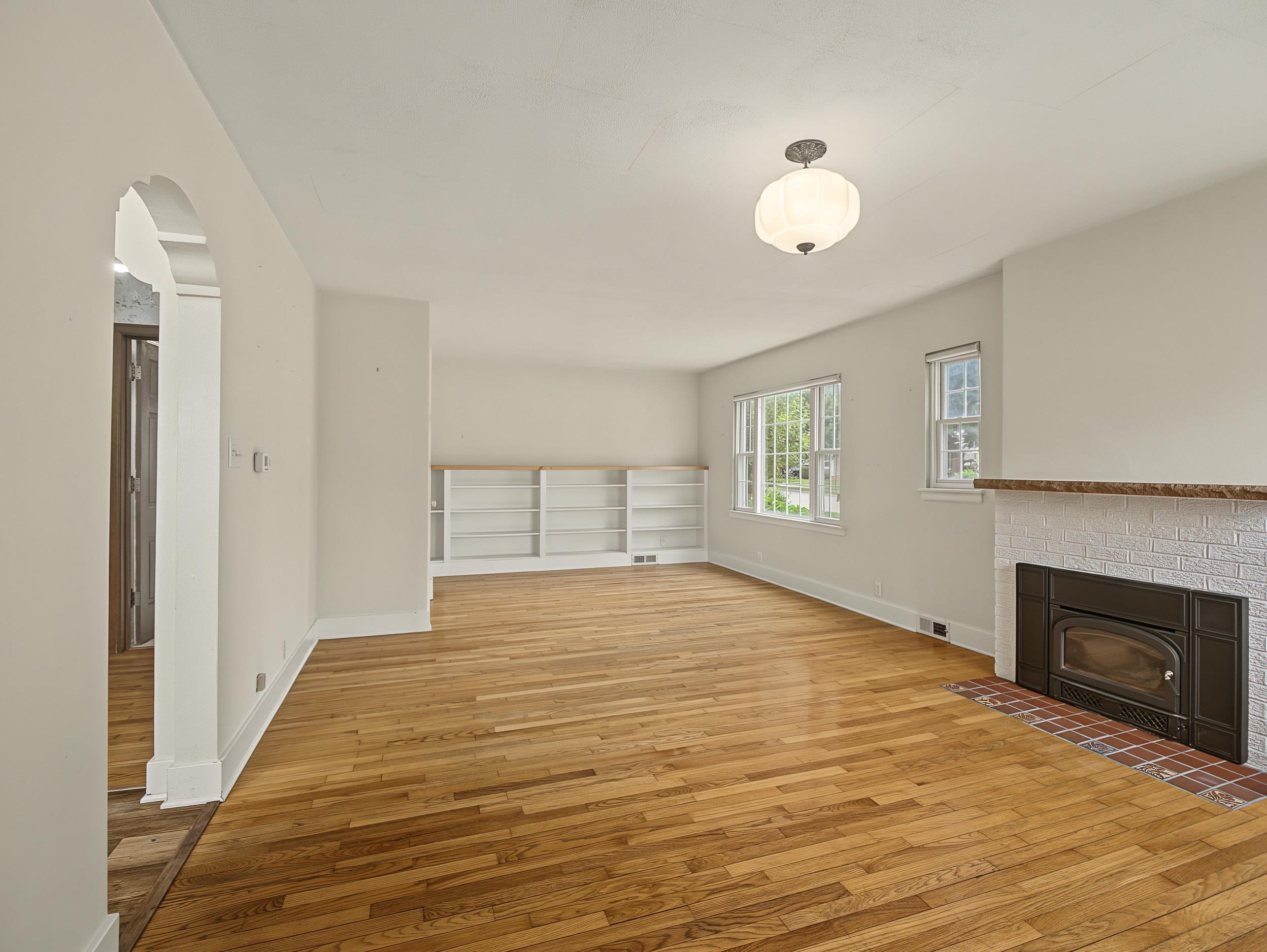 2425 7th Street Monroe, WI 53566 - Photo 6 of 46 Gallery Image 6