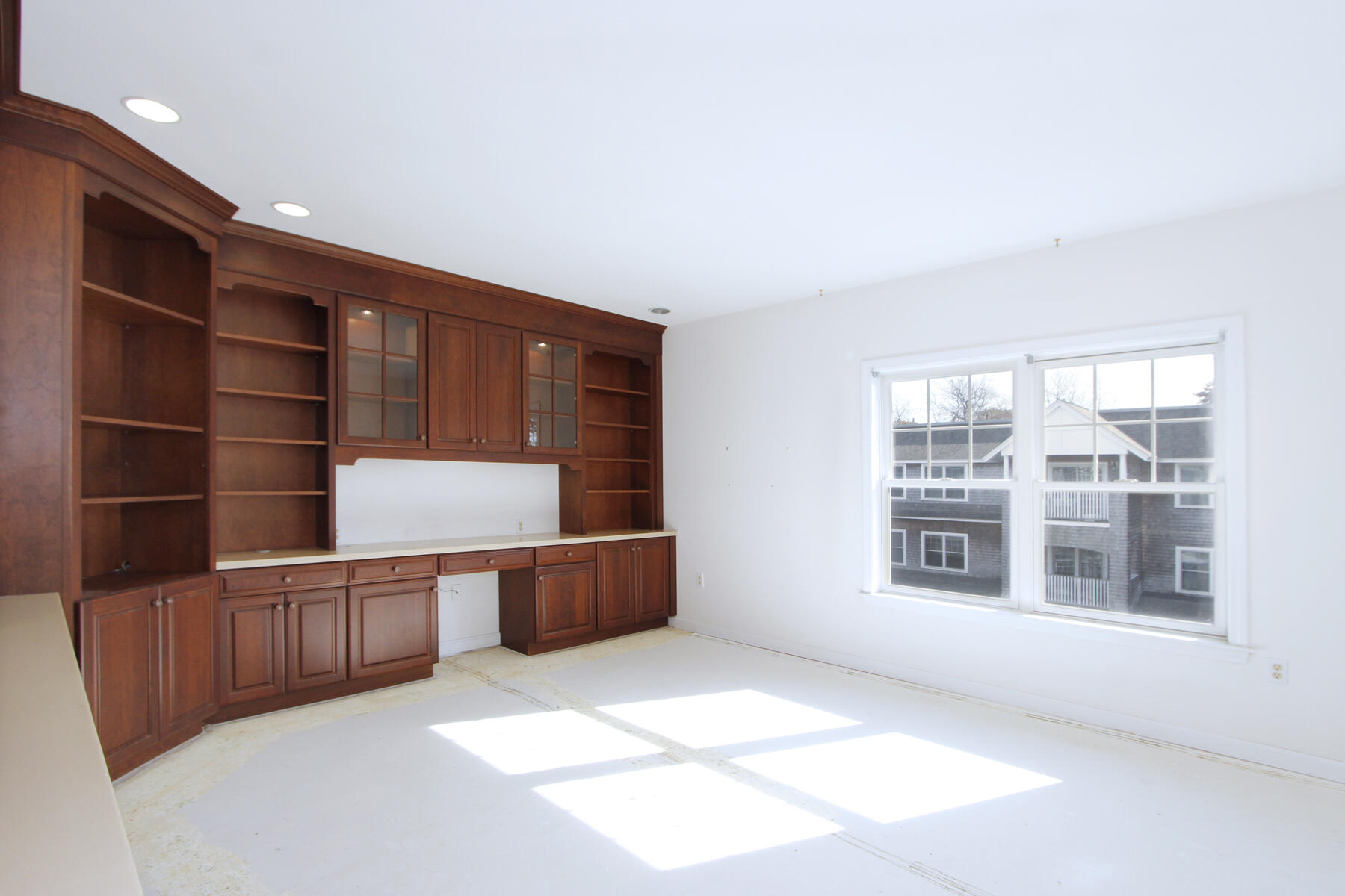 18 West Road, Unit 307 Orleans, MA 02653 - Photo 10 of 31 a view of an empty room with a window