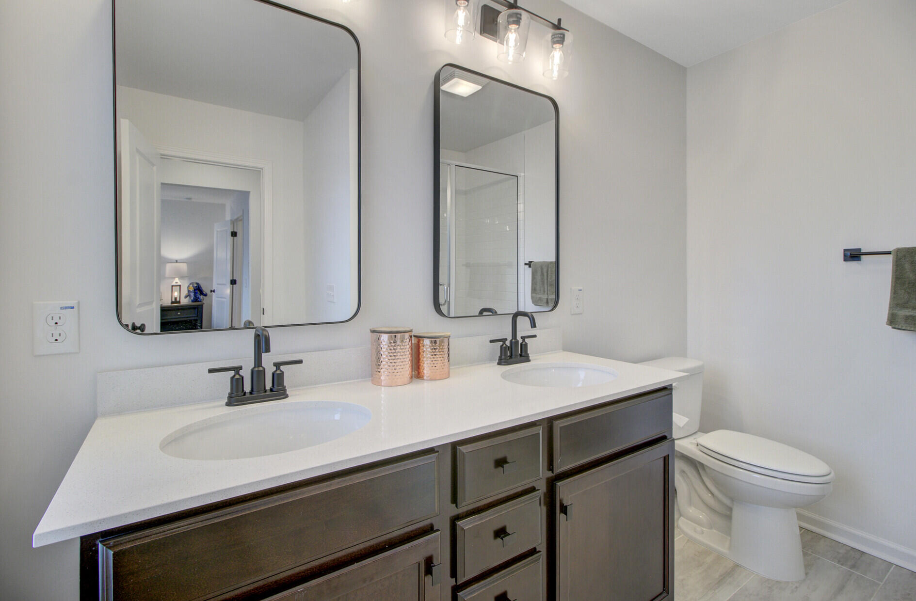 193 Surfbird Road Summerville, SC 29486 - Photo 27 of 64 32_32_mls