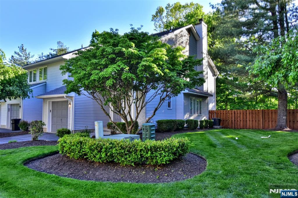 5 Hanson Place Wayne, NJ 07470 - Photo 4 of 38