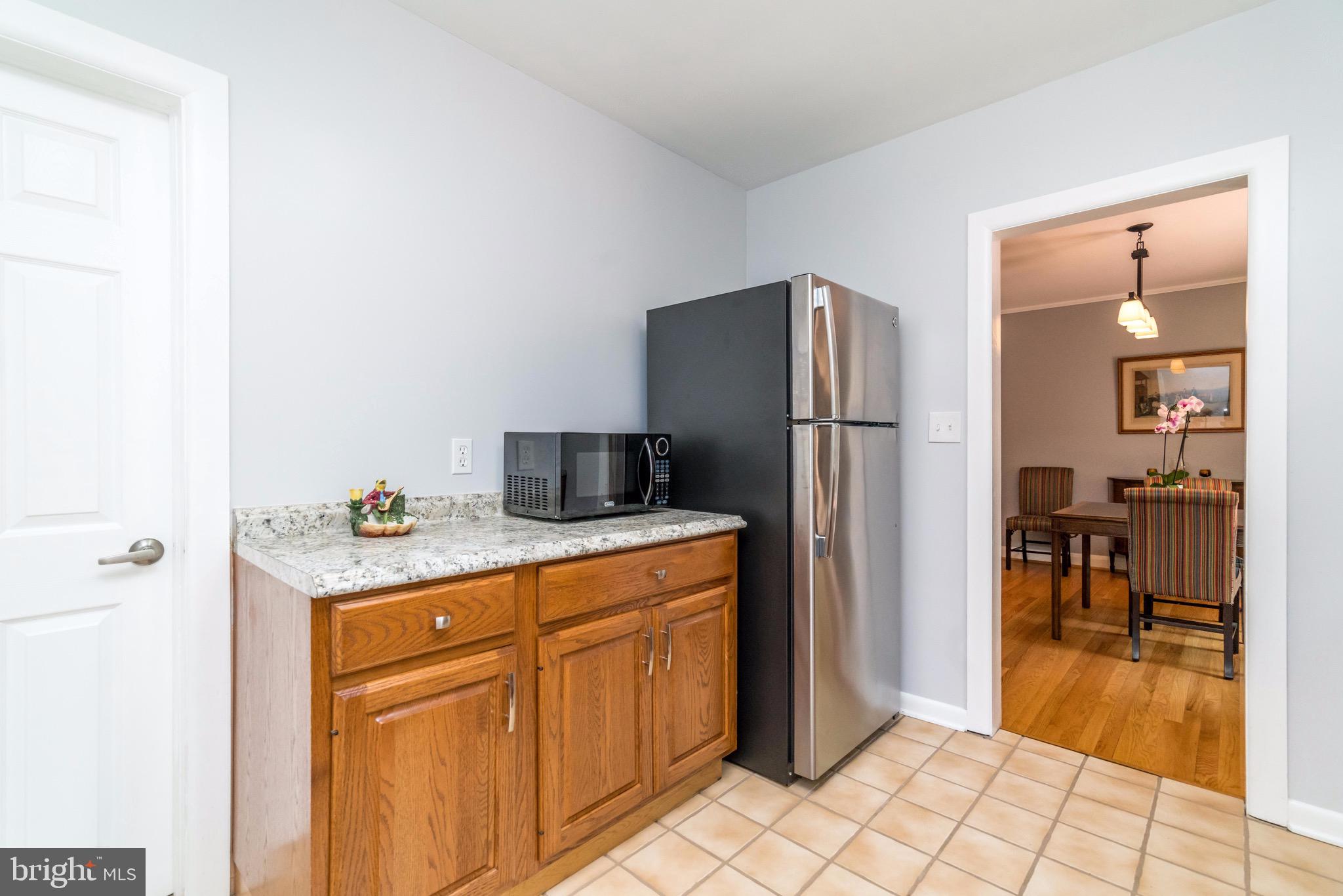 407 Range Road Towson, MD 21204 - Photo 12 of 28 Kitchen