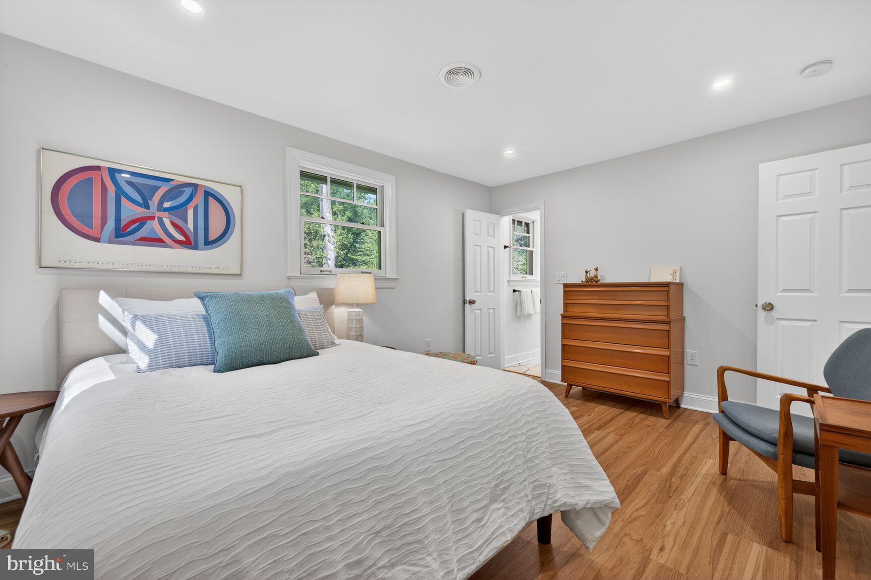 14010 Berryville Road Darnestown, MD 20874 - Photo 13 of 38