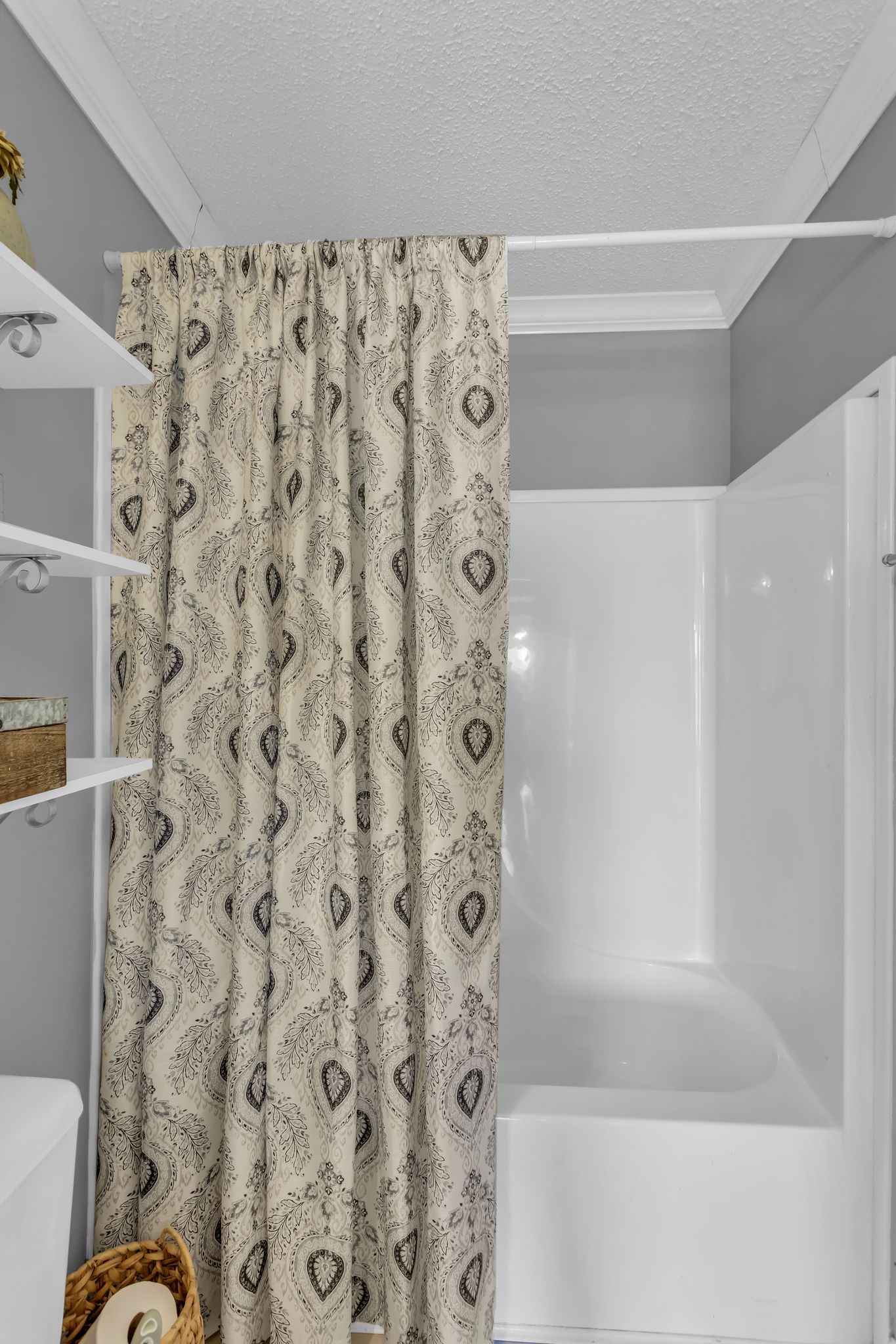 2673 McKnight Road Culleoka, TN 38451 - Photo 29 of 41 a bathroom with a bathtub and shower