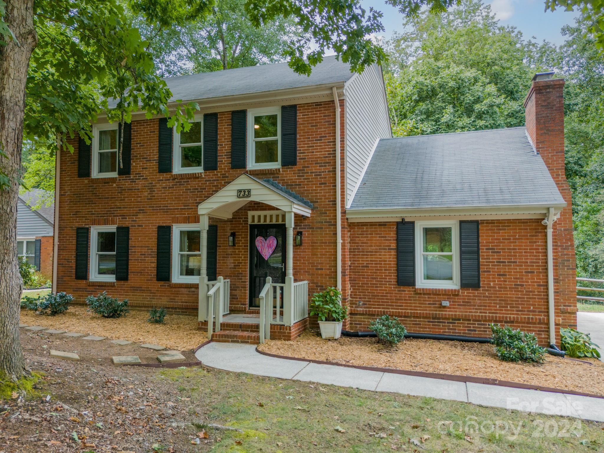 733 Neill Ridge Road Matthews, NC 28105 - Photo 2 of 22