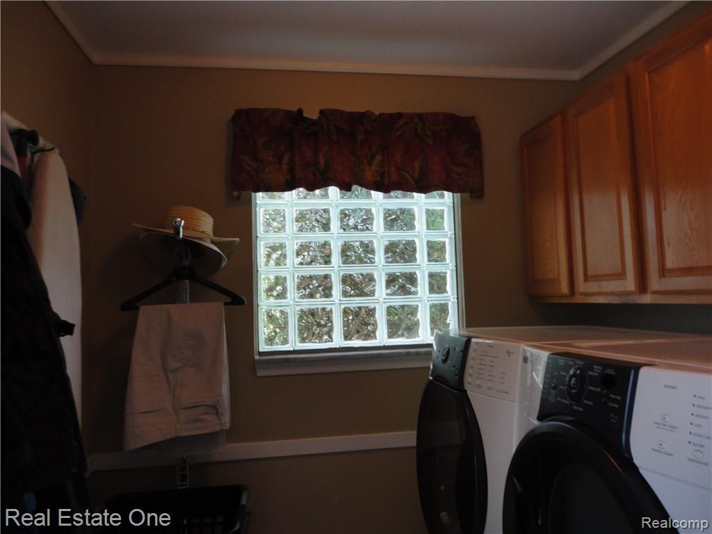 32305 Baintree Road Farmington Hills, MI 48334 - Photo 40 of 53