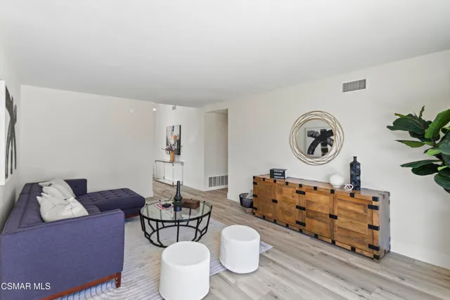 $1,099,000 | 416 Camino Dos Palos, Thousand Oaks, CA 91360