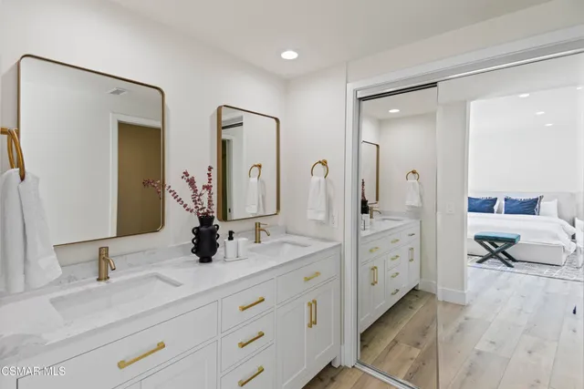 $1,099,000 | 416 Camino Dos Palos, Thousand Oaks, CA 91360