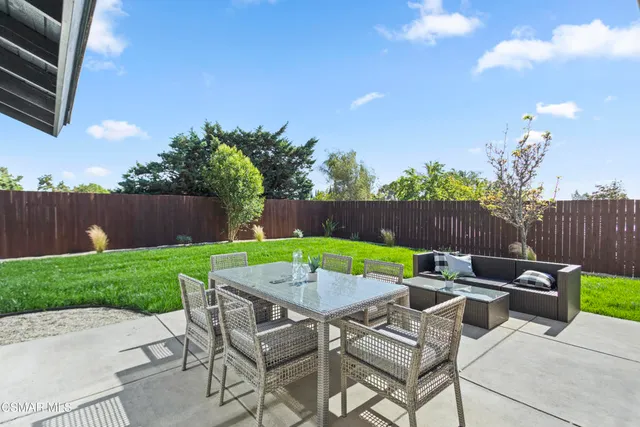 $1,099,000 | 416 Camino Dos Palos, Thousand Oaks, CA 91360