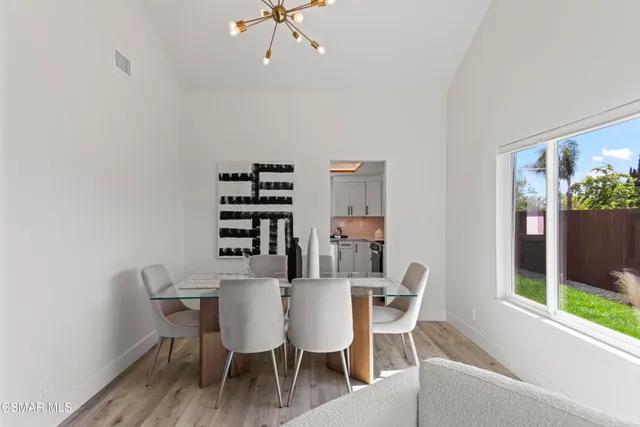 $1,099,000 | 416 Camino Dos Palos, Thousand Oaks, CA 91360