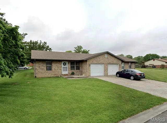 $1,195 | 840 Southgate Drive, Freeburg, IL 62243