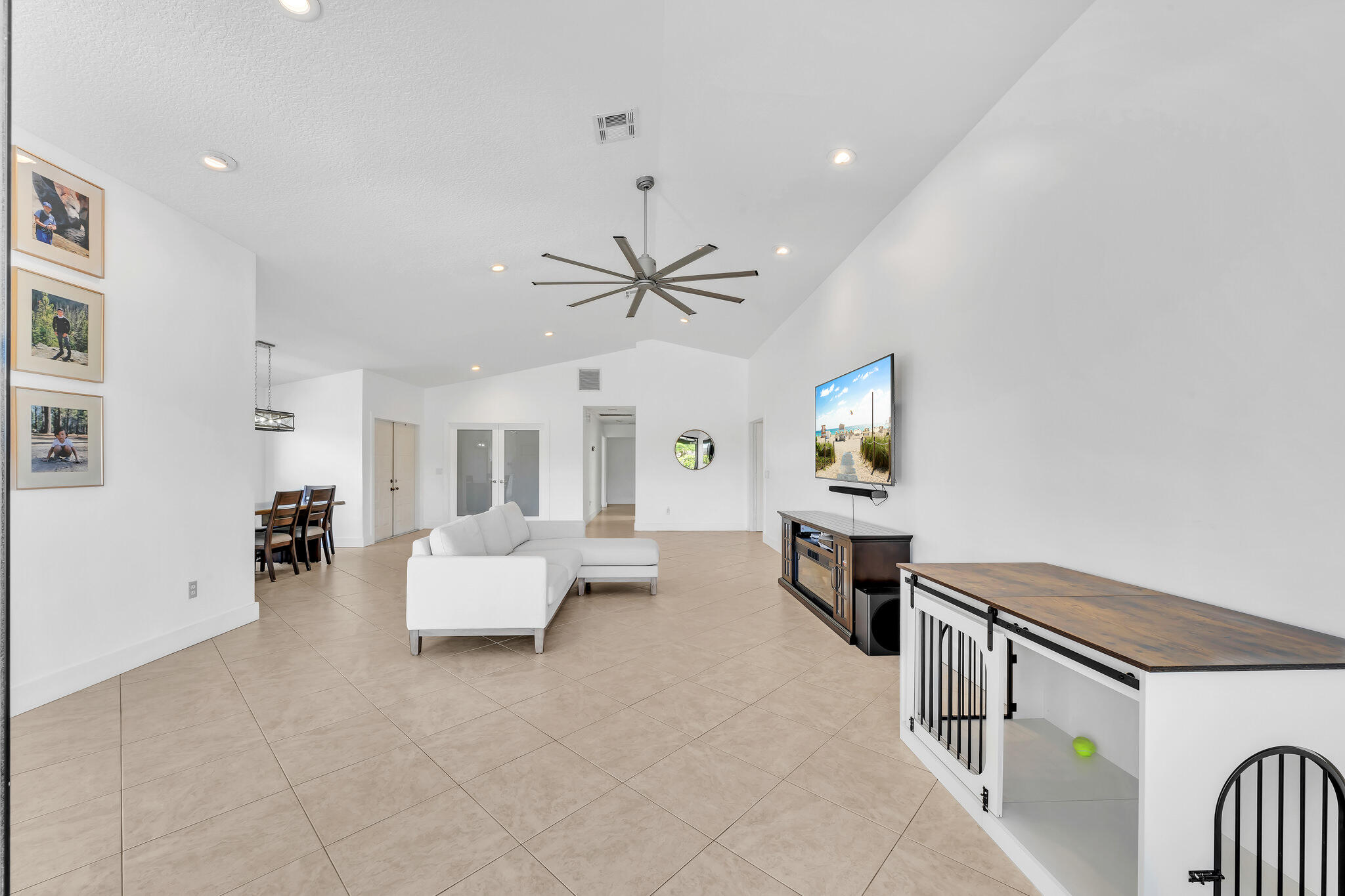 10255 Sunset Bend Drive Boca Raton, FL 33428 - Photo 14 of 88 8 Living Area