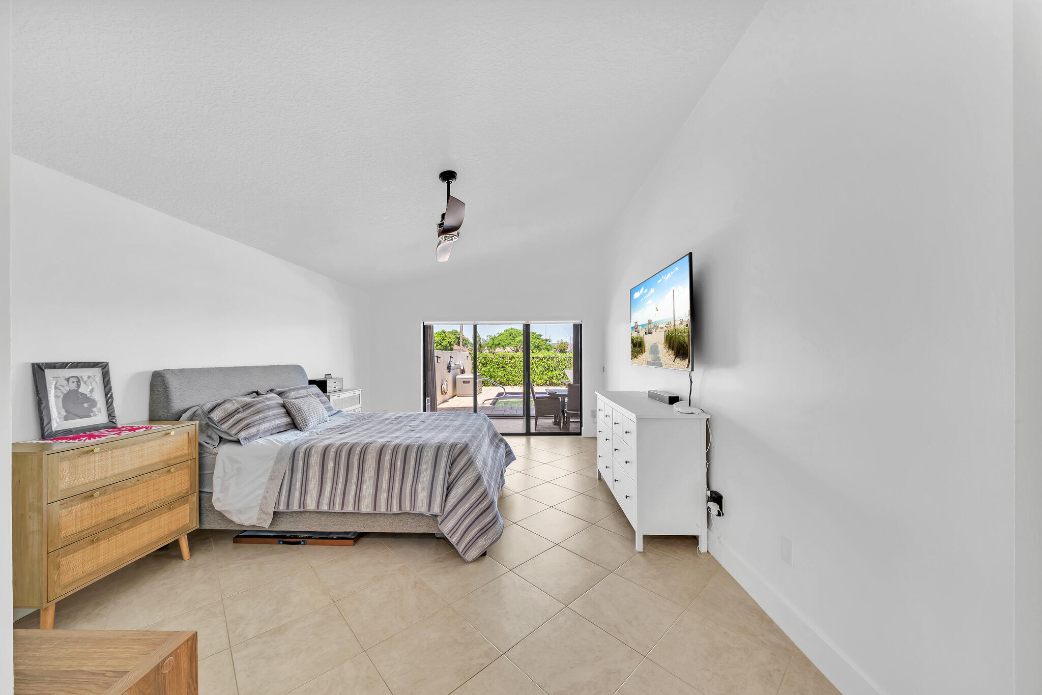 10255 Sunset Bend Drive Boca Raton, FL 33428 - Photo 25 of 88 14 Primary Bedroom (5)