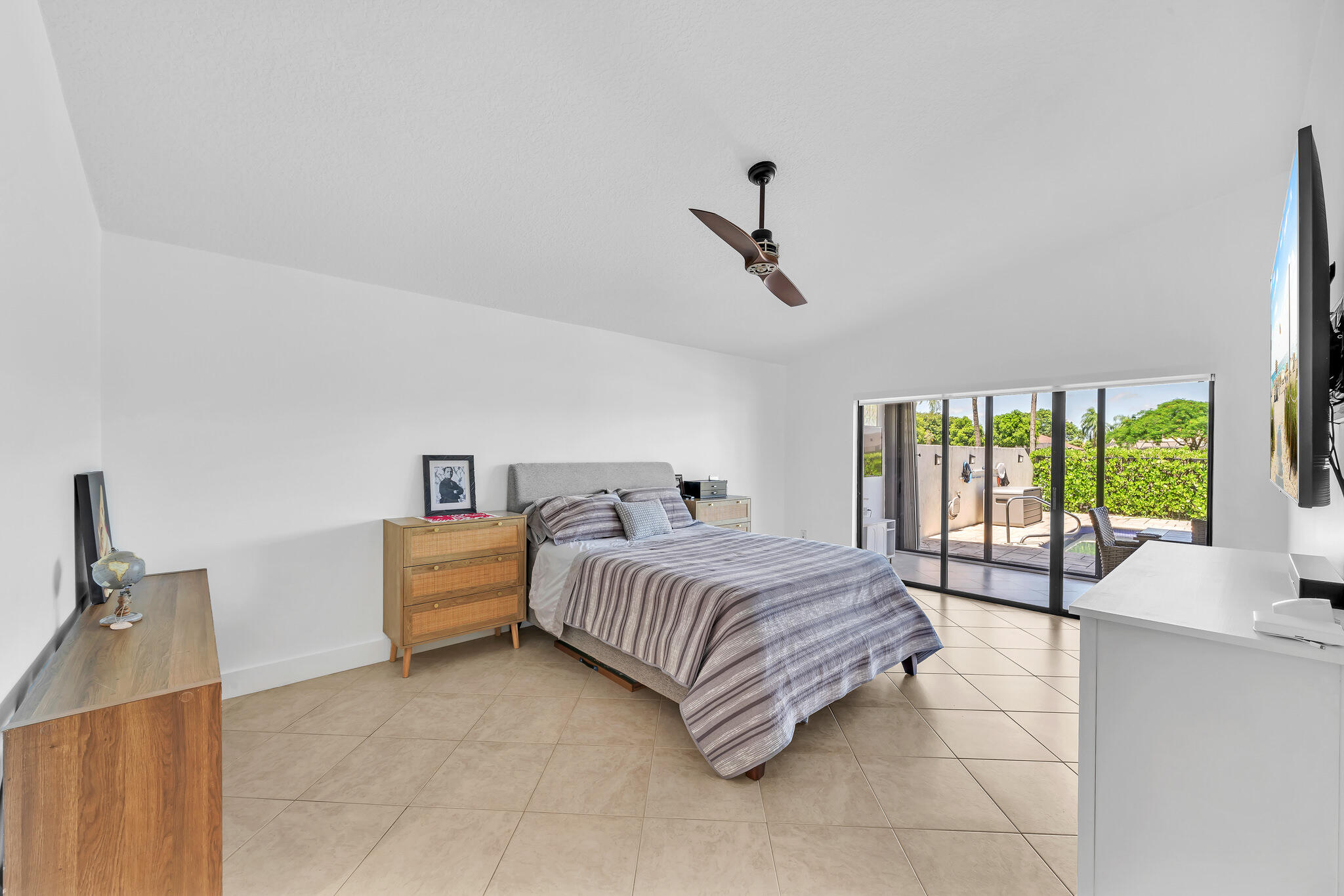 10255 Sunset Bend Drive Boca Raton, FL 33428 - Photo 26 of 88 14 Primary Bedroom (6)