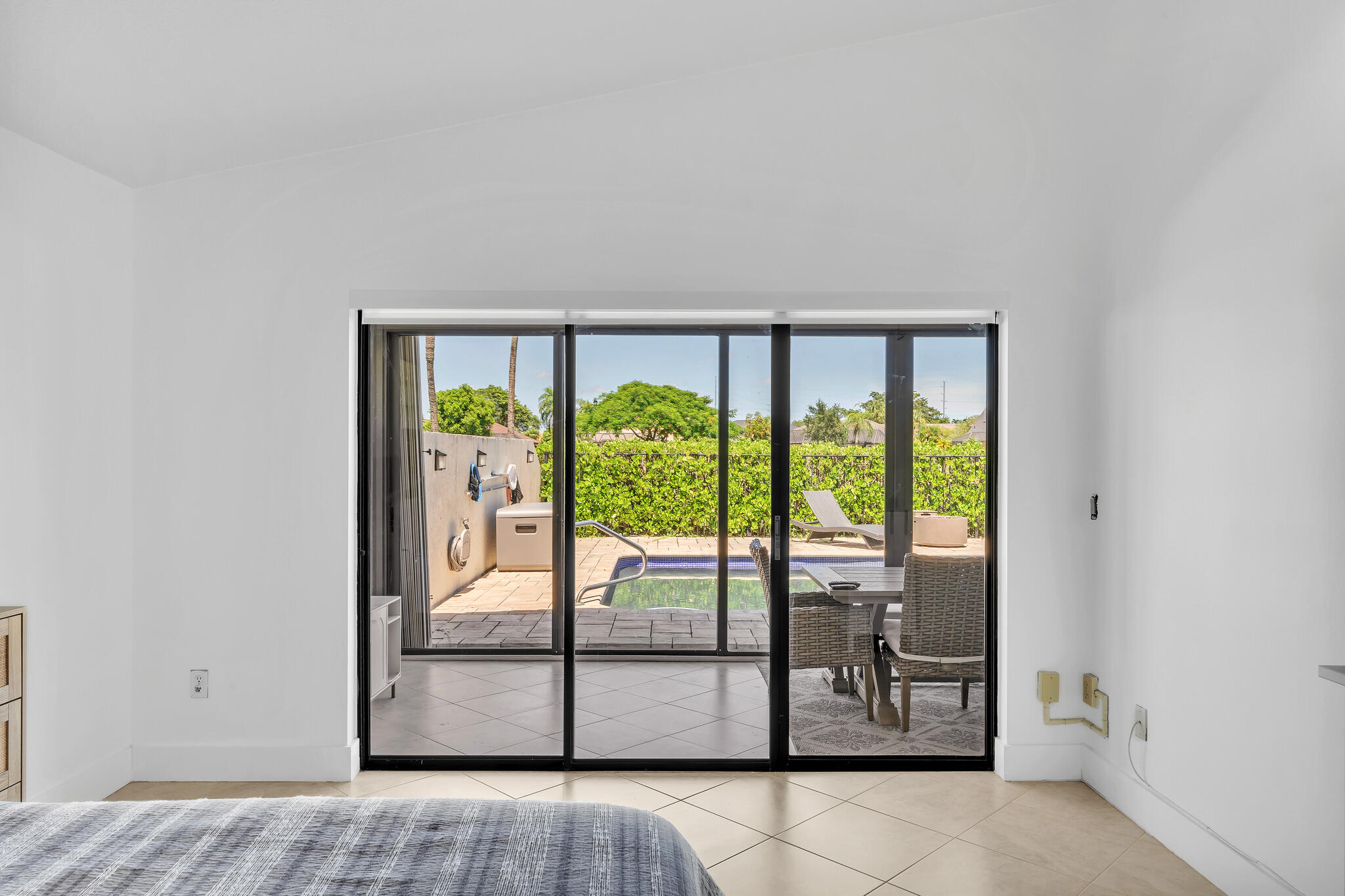 10255 Sunset Bend Drive Boca Raton, FL 33428 - Photo 27 of 88 14 Primary Bedroom (7)