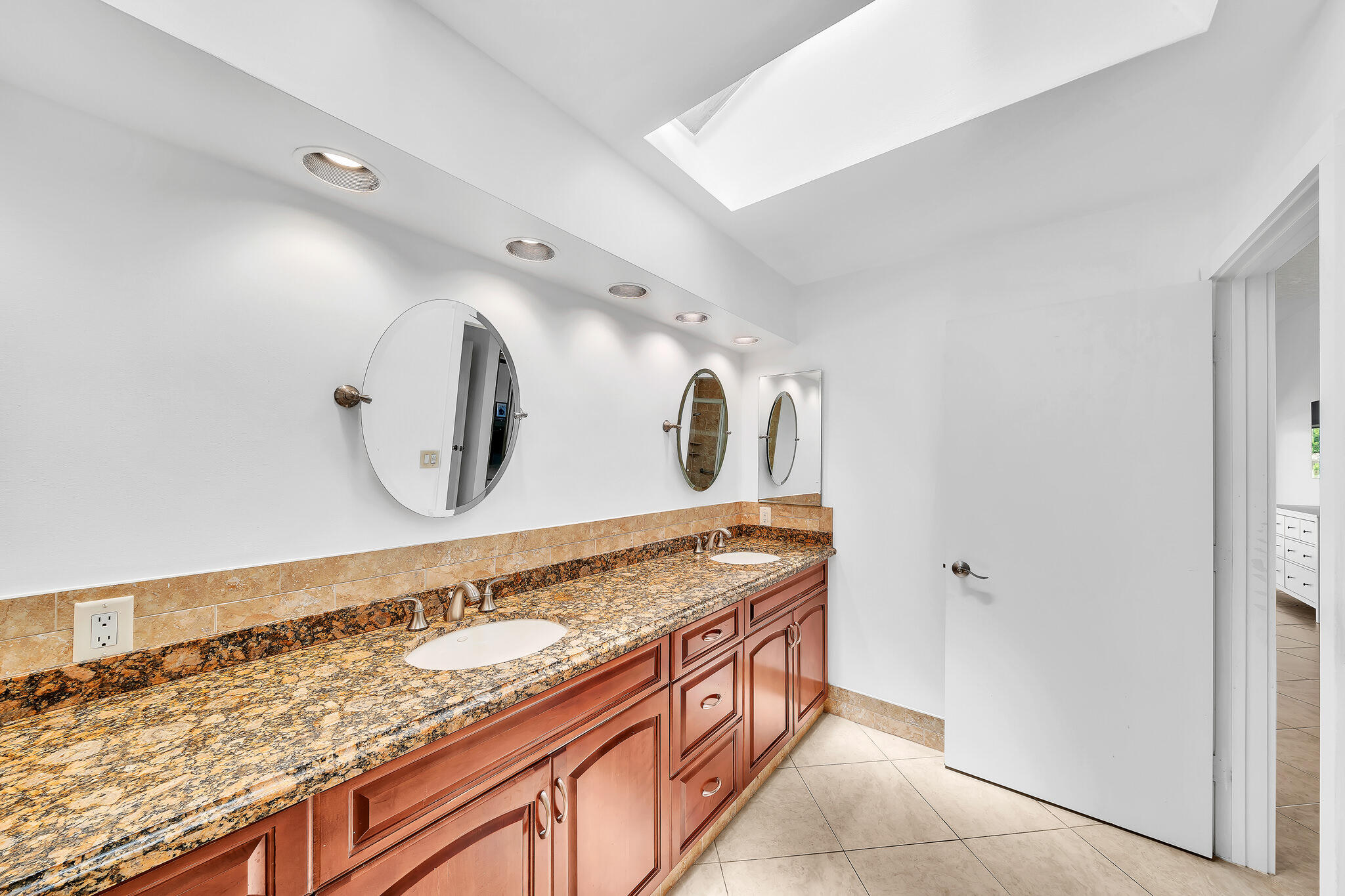 10255 Sunset Bend Drive Boca Raton, FL 33428 - Photo 33 of 88 20 Primary Bathroom (4)