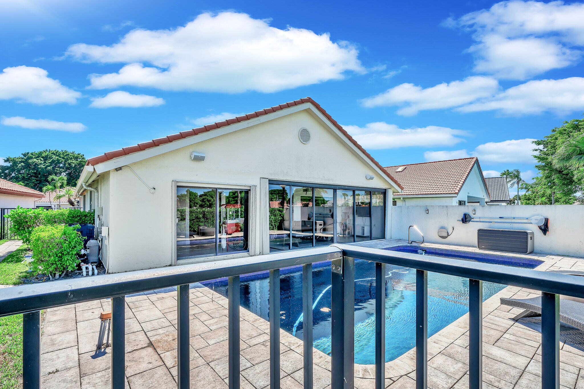 10255 Sunset Bend Drive Boca Raton, FL 33428 - Photo 59 of 88 16 Pool (6)