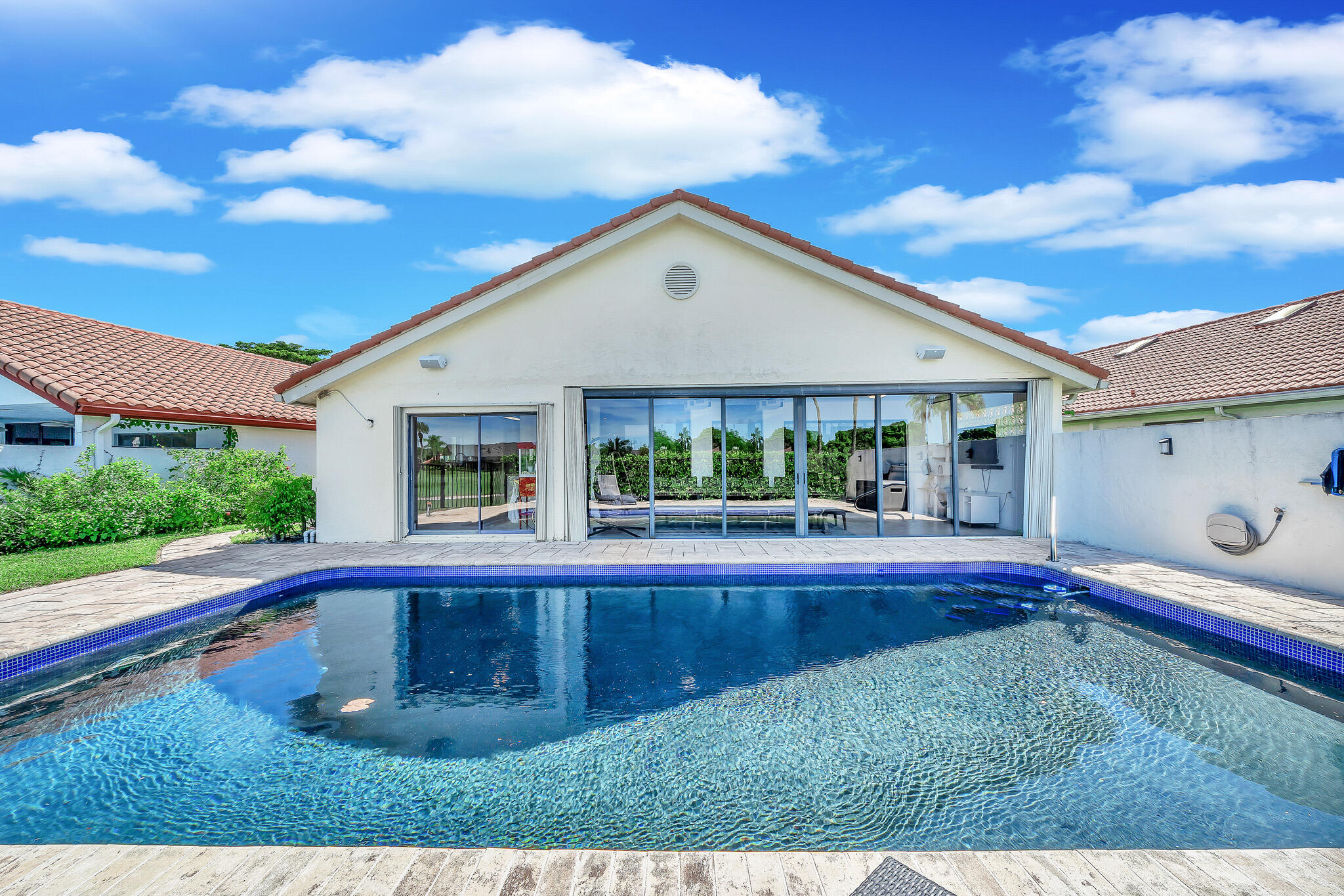 10255 Sunset Bend Drive Boca Raton, FL 33428 - Photo 60 of 88 6 Pool (2)