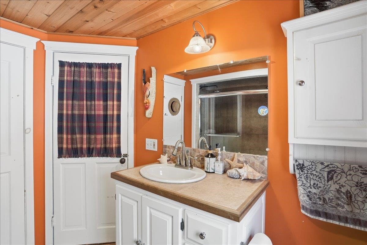 63 A Jericho Road Essex, VT 05452 - Photo 13 of 48