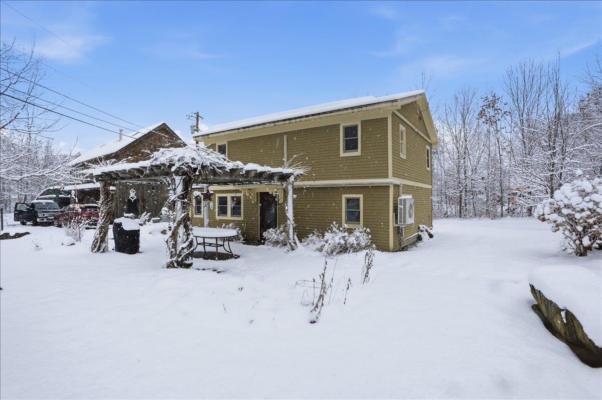 63 A Jericho Road Essex, VT 05452 - Photo 2 of 48