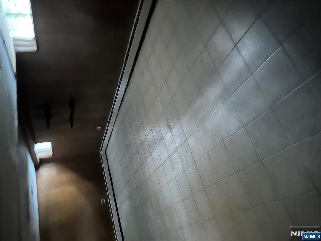 743 Newcomb Road Ridgewood, NJ 07450 - Photo 13 of 16